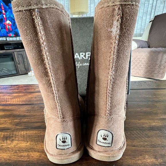 BEARPAW Emma Short Boots - Picture 6 of 16